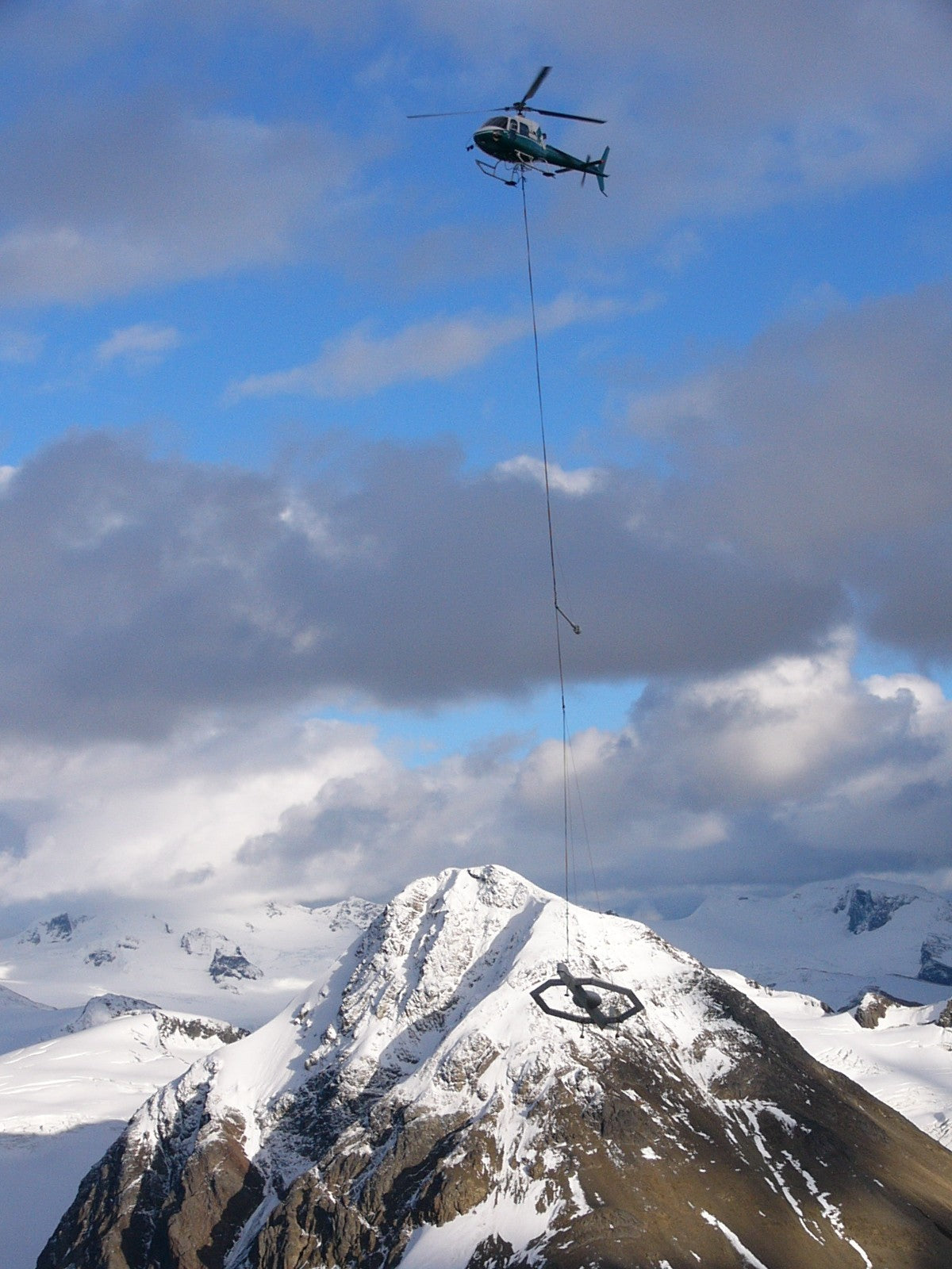 Specialized Rope Systems for Airborne Geophysical Surveying – Barry Cordage