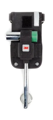 Étui pour clé d'échafaudage avec enrouleur DBI-SALA® 3M<sup>MC</sup>, avec Câble d'attache élastique à  crochet et à  boucle « Hook2Loop », noir